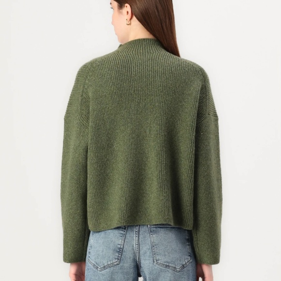 NWT Abercrombie & Fitch Easy Funnel Neck Sweater - Picture 2 of 6